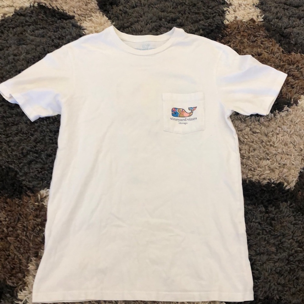 Vineyard Vines T-shirt